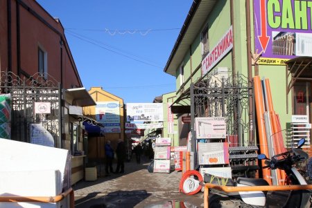Прогулка по улице Кутузакия (фоторепортаж)