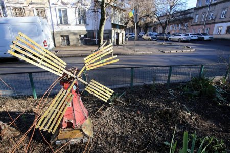 Прогулка по улице Кутузакия (фоторепортаж)