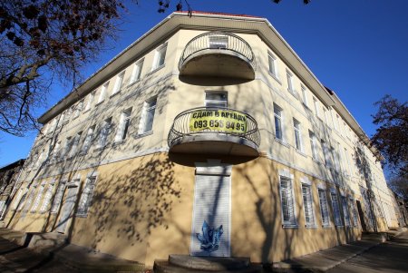 Прогулка по улице Кутузакия (фоторепортаж)