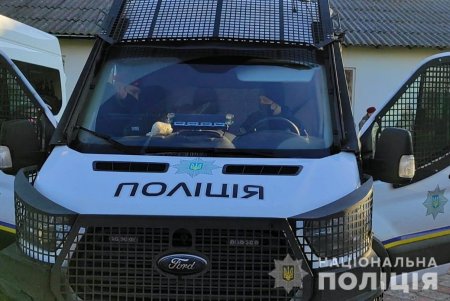 Полицейские вручили подарки детям, оказавшимся в сложных жизненных обстоятельствах (фото, видео)
