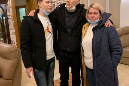 Украинские моряки, которые годы провели в ливийской тюрьме, вернулись на родину (фото, видео)
