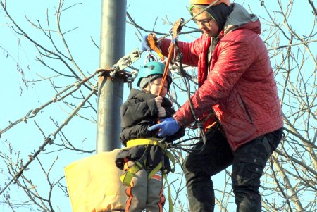 «Зимние каникулы ради безопасности»: одесситы гуляют в парке Победы (фоторепортаж)