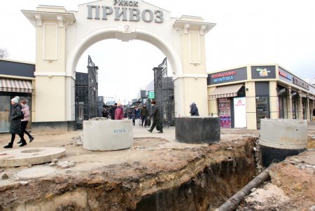 Новощепной ряд: укладка плитки, установка опор освещения и асфальтирование дороги (фоторепортаж) 