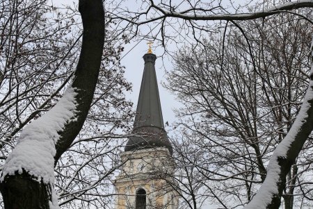 В Одессе выпал первый снег (фоторепортаж)