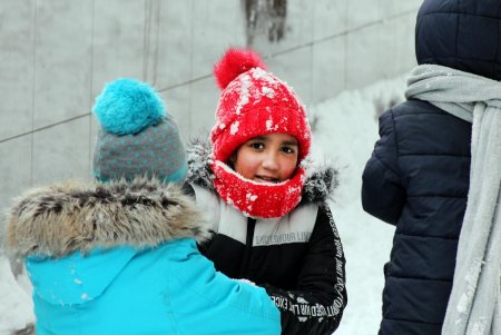 В Одессе выпал первый снег (фоторепортаж)
