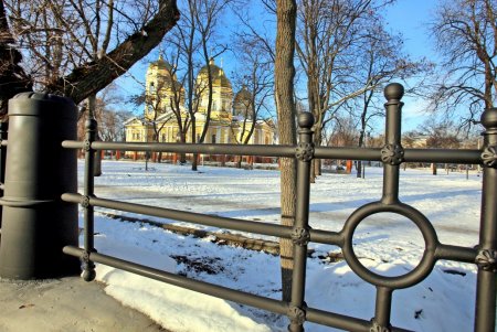 Преображение Алексеевского сквера (фоторепортаж)