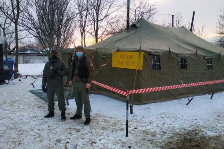 На поселке Котовского открыли мобильный пункт обогрева (фото)