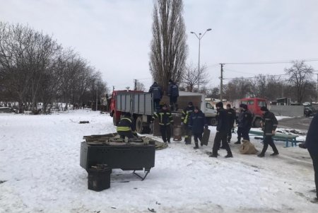 На поселке Котовского открыли мобильный пункт обогрева (фото)