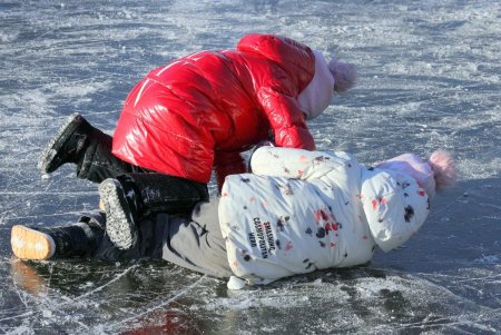 Морозный воскресный день в парке Победы (фоторепортаж)