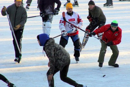 Морозный воскресный день в парке Победы (фоторепортаж)
