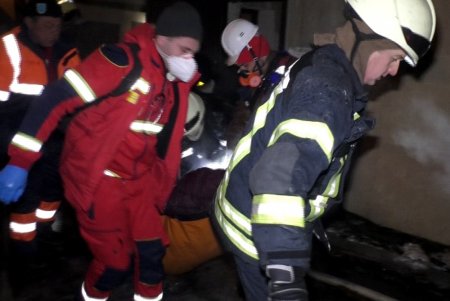 Пожар в отеле на Посмитного унес жизнь двоих человек, еще двое - в больнице (фото, видео, обновлено)