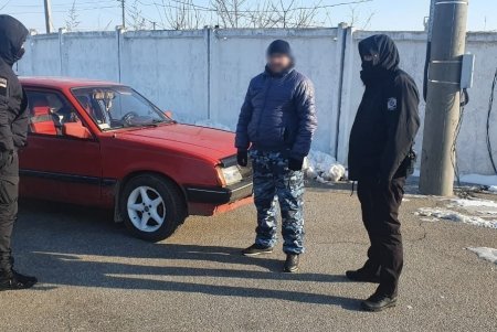 В Одесской области задержали украинца, перевозившего контрабандные сигареты и алкоголь