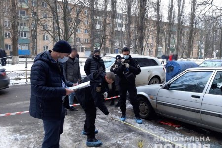 Ходил возле дома с отрезанной головой мужчины: полиция задержала убийцу двоих человек на Таирова (видео)