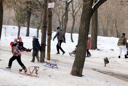 В Дюковский сад пришла оттепель (фоторепортаж) 