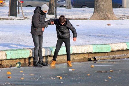 В Дюковский сад пришла оттепель (фоторепортаж) 