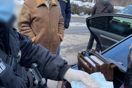В Одесской области задержали председателя сельского совета при получении взятки