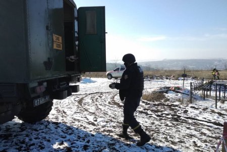 В Подольске на кладбище местный житель обнаружил снаряд времен Второй мировой (фото)