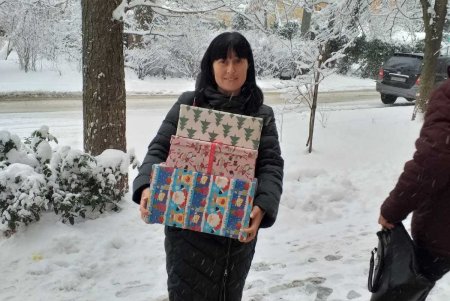 Маленькие одесситы льготных категорий получают подарки от детей из Германии (фото)