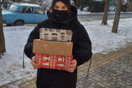 Маленькие одесситы льготных категорий получают подарки от детей из Германии (фото)