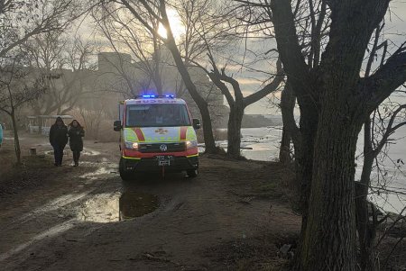 В Белгороде-Днестровском 15 детей гуляли по тонкому льду
