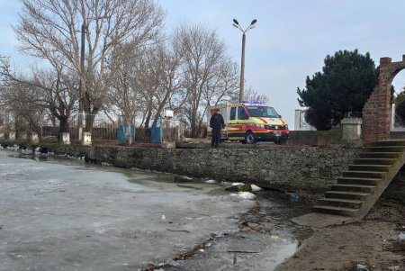 В Белгороде-Днестровском 15 детей гуляли по тонкому льду