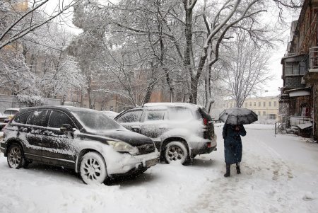 Сильнейший за последние годы снежный шторм в Одессе (фоторепортаж)