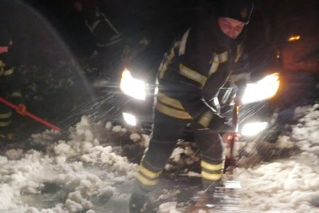 На трассах региона сотни человек спасены из снежного плена (фото, видео)