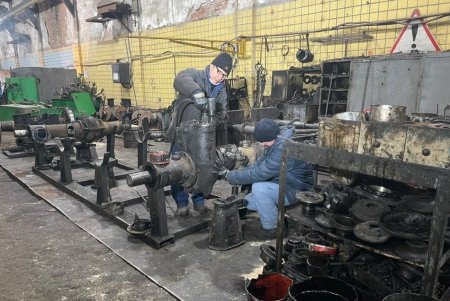 В мастерских КП «Одесгорэлектротранс» восстанавливают вышедшие из строя вагоны (фото)