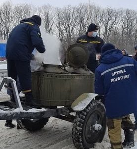 150 водителей грузовиков, скопившихся на трассе Одесса-Киев, получили горячие завтраки (фото)