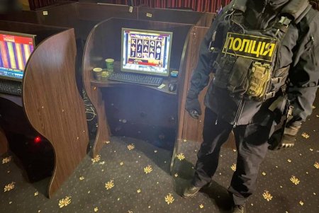 За незаконную организацию азартных игр предстанут перед судом семь человек (фото)