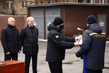 Одесским спасателям вручили современную технику и спецоборудование (фоторепортаж)