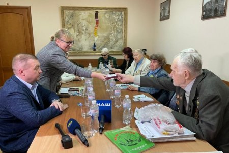 Дети блокадного Ленинграда вспомнили о страшных событиях тех дней и хотят поставить в память о них монумент в Одессе (фото)