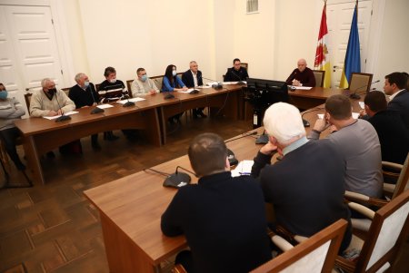 Мэр Одессы Геннадий Труханов встретился с представителями гаражных кооперативов «Чайка», «Вираж» и «Сокол» (фото)