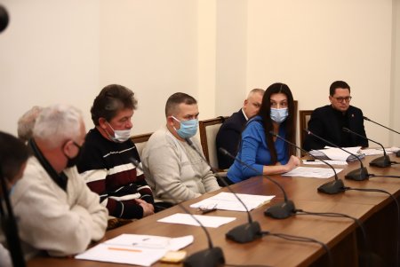 Мэр Одессы Геннадий Труханов встретился с представителями гаражных кооперативов «Чайка», «Вираж» и «Сокол» (фото)