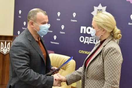 В пяти сельских территориальных общинах региона будет охранять порядок свой полицейский офицер (фото, видео)