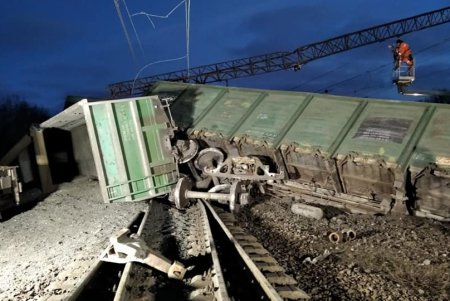 Поезд Одесса-Константиновка прибудет с опозданием из-за аварии на путях: с рельсов сошли восемь вагонов (фото)