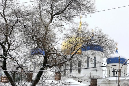 Одессу снова накрыло белой пеленой (фоторепортаж)