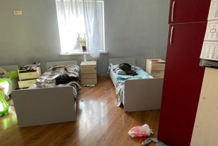 В одесском реабилитационном центре «12 шагов» незаконно провели допросы, обыски и задержали пациентов (фото)