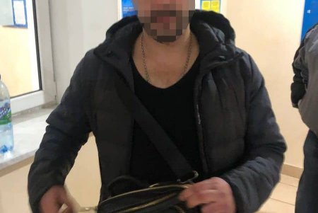 В Киевском и Приморском районах задержали четырех нарколюбителей (фото)