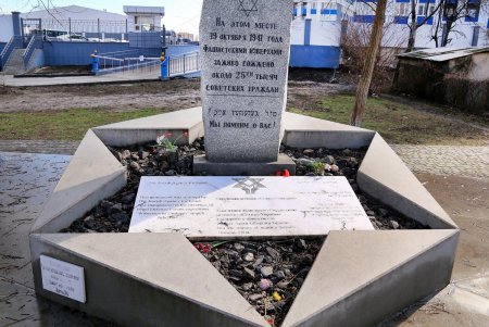 На месте артиллерийских складов ведется подготовка создания сквера-мемориала «Против забвения» (фоторепортаж)