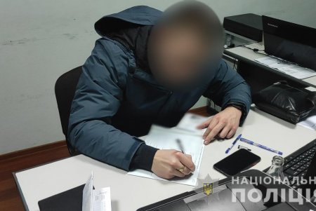 В центре Одессы полицейские раскрыли бордель (фото, видео)