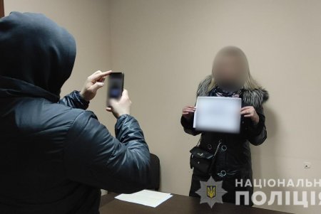 В центре Одессы полицейские раскрыли бордель (фото, видео)