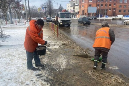 Коммунальщики оперативно избавили Одессу от последствий Южного циклона (фото, видео) 
