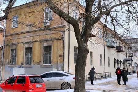 Старинные здания и новые высотки улицы Юрия Олеши (фоторепортаж)