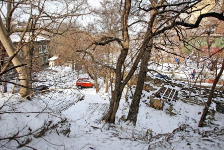 Старинные здания и новые высотки улицы Юрия Олеши (фоторепортаж)