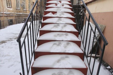 Старинные здания и новые высотки улицы Юрия Олеши (фоторепортаж)