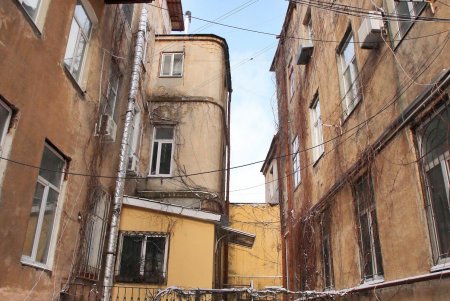 Старинные здания и новые высотки улицы Юрия Олеши (фоторепортаж)