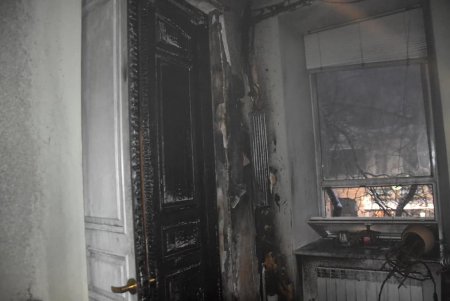 На Екатерининской горела квартира (фото)