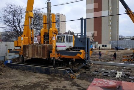 Одесситов призывают не вкладывать деньги в незаконный строительный объект по улице Академика Вильямса, 43 (фото)