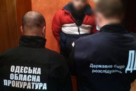 В Одесской области инспектор налоговой вымогал взятку у предпринимателя, угрожая проверками (фото)